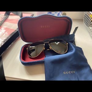 Gucci eye glasses